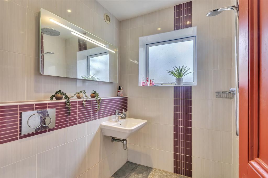 Additional image 11 of 5 bed town house for saleWeston Lane, Oswestry SY11