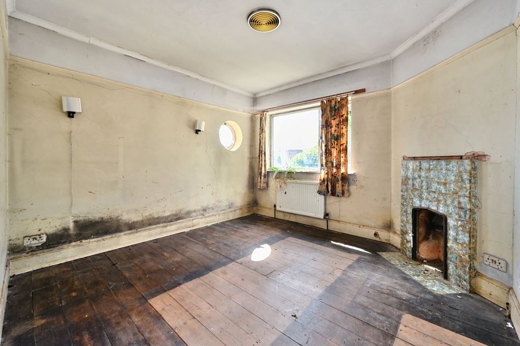 Property photo 3 of 16 Picture No. 07