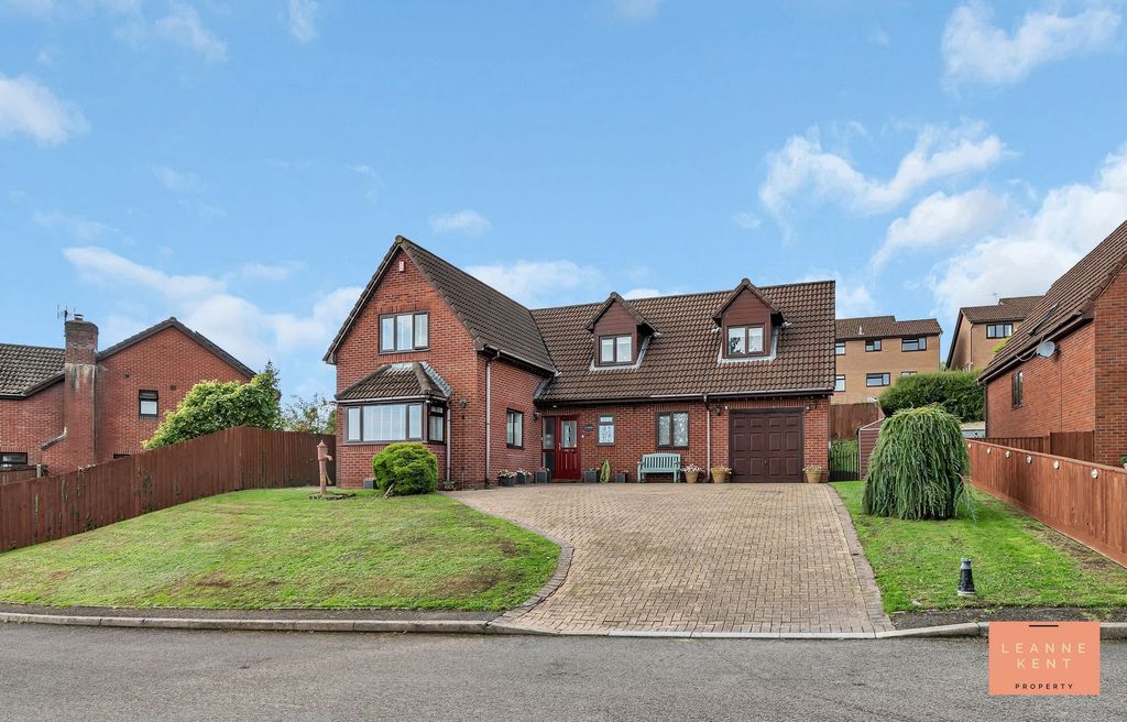 Property photo 1 of 48