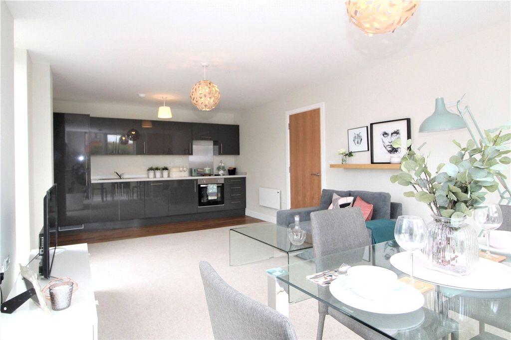 Property photo 3 of 11 Picture No. 23