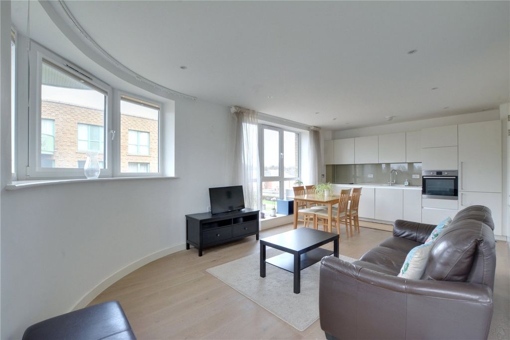 Property photo 3 of 24 Picture No. 16