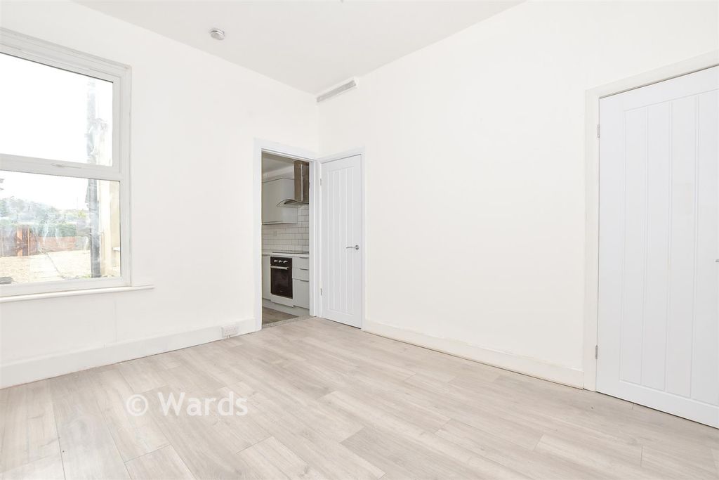 Property photo 3 of 10 Dining Room