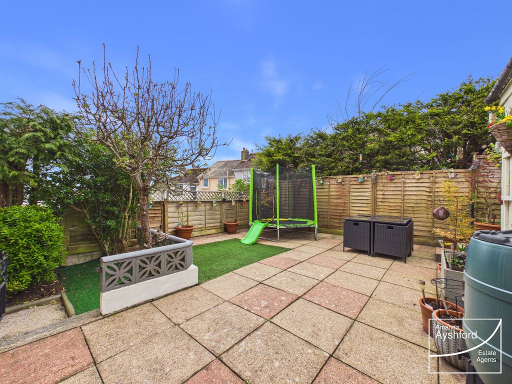 Property photo 2 of 23