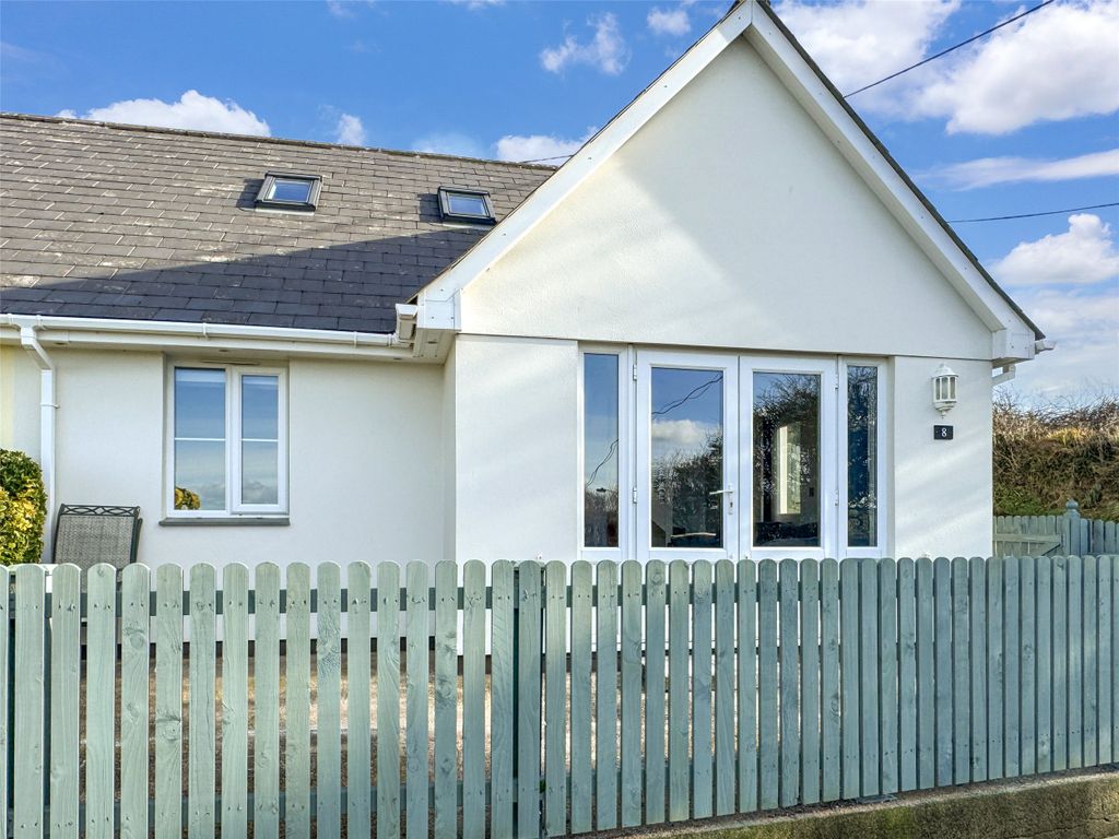 Property photo 2 of 17 Picture No. 05