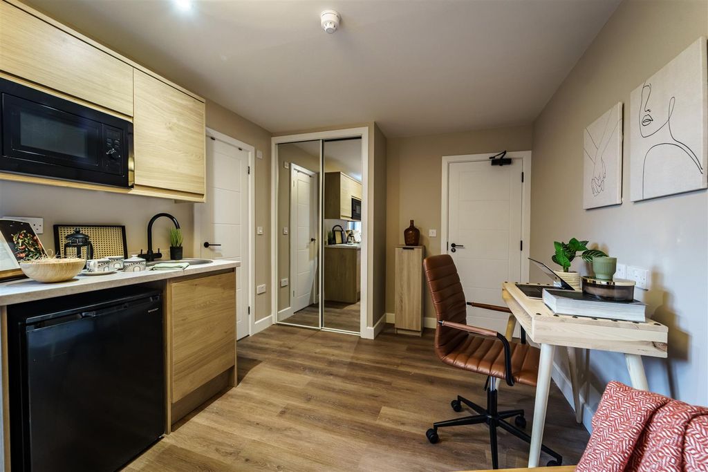 Property photo 2 of 40 250917-Vp397-80Br-050.Jpg