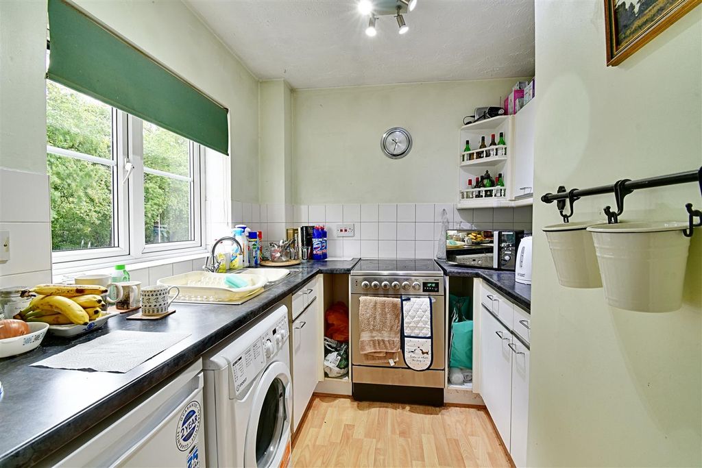 Property photo 2 of 11 Kitchen#.Jpg