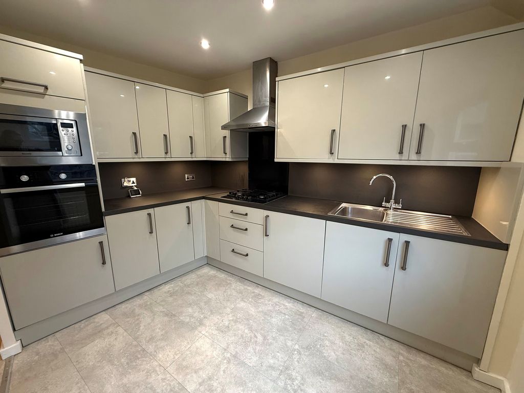 Property photo 2 of 6 Image