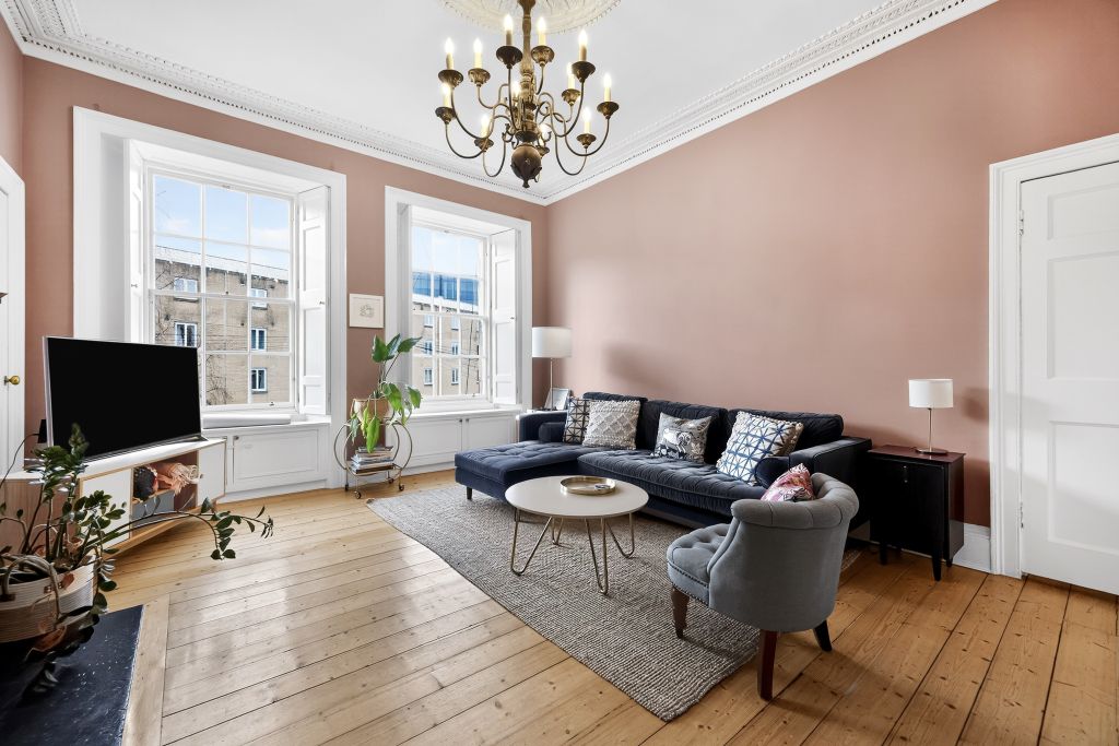 Property photo 2 of 24 Living Room