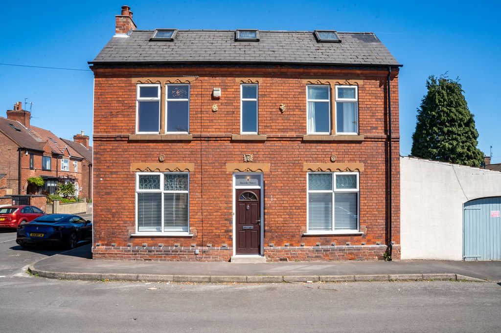 Property photo 1 of 20
