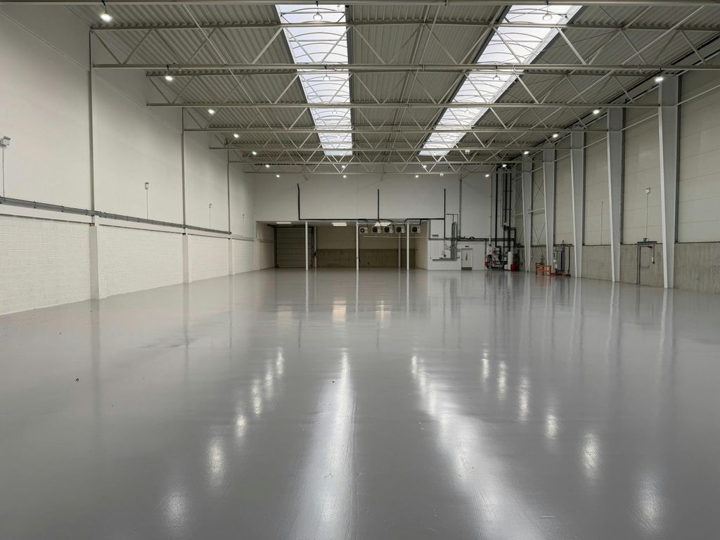 Property photo 3 of 10 Transigo Unit 3A - Interior 2.Jpg