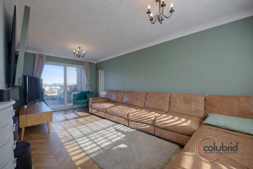 Additional image 4 of 4 bed end terrace house for saleWhitmore Avenue, Grays RM16