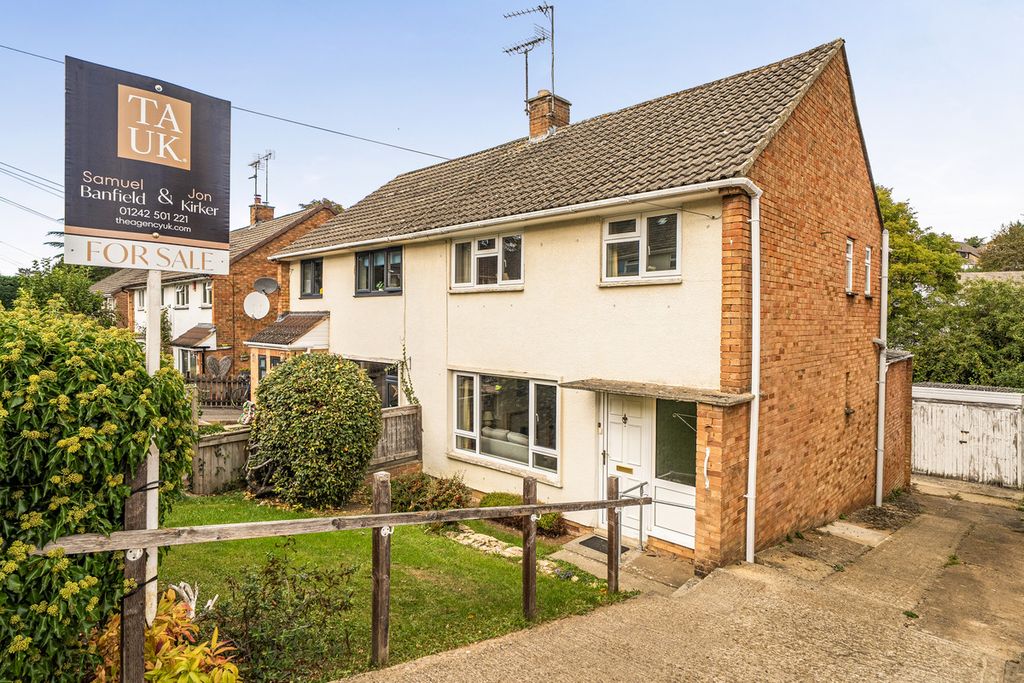 Property photo 1 of 17