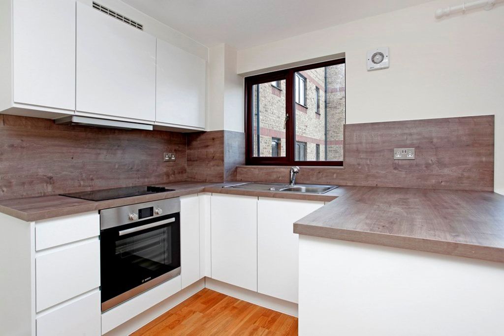 Property photo 2 of 11 Kitchen