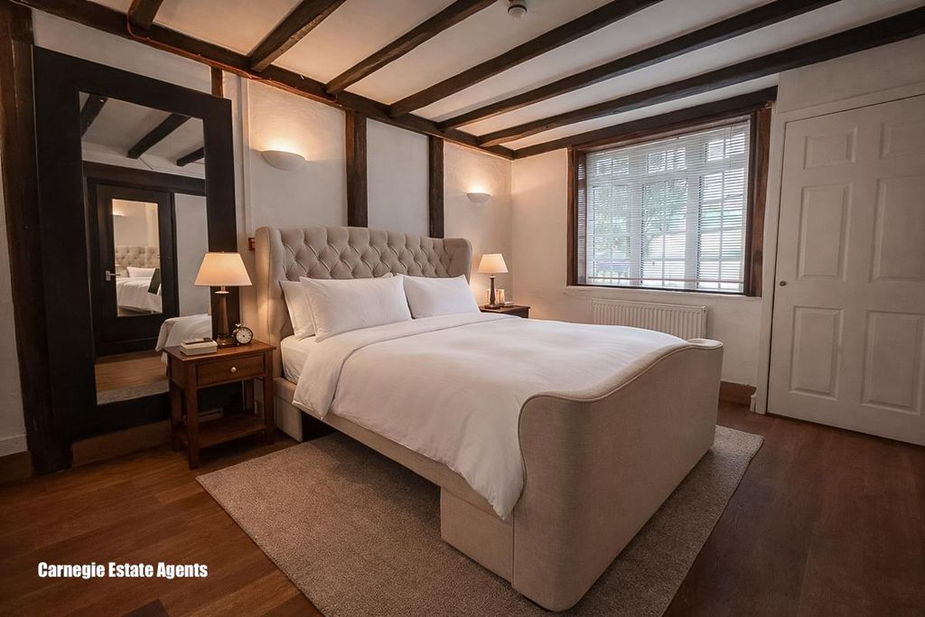 Property photo 3 of 16 Bedroom 1