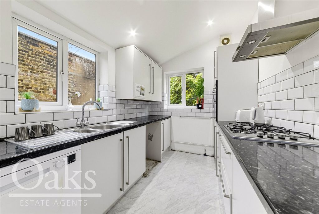 Property photo 2 of 11 Picture No. 05