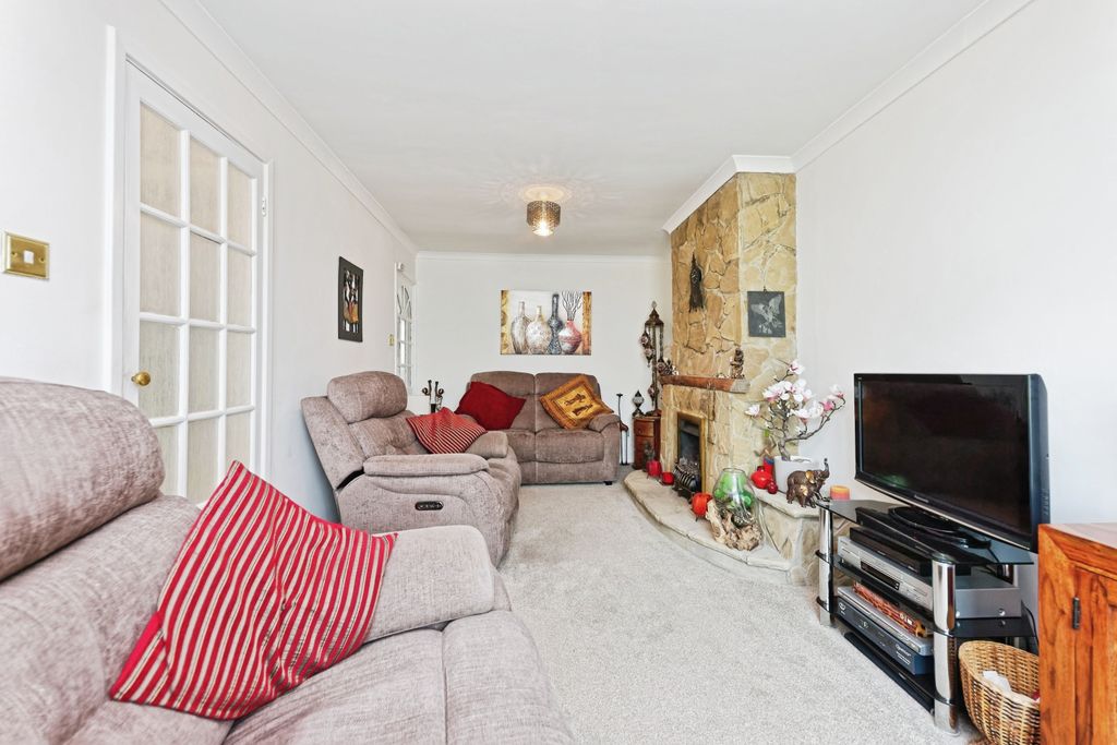 Property photo 3 of 17 Img_6975_Rw