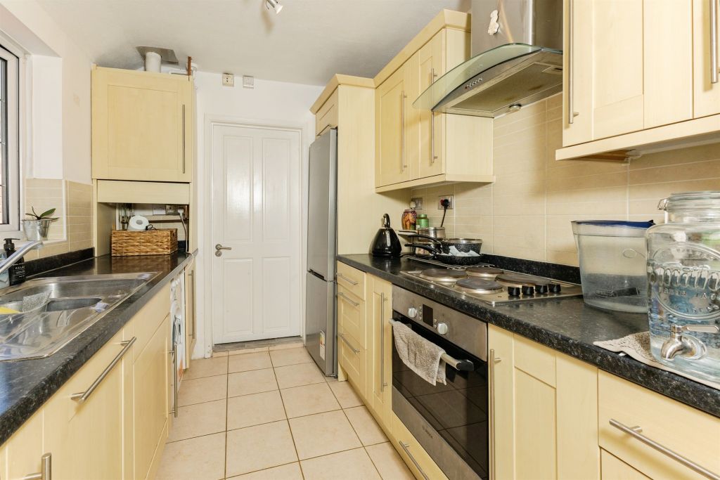 Property photo 2 of 19