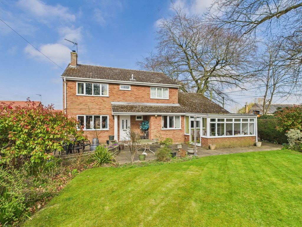 Property photo 1 of 28