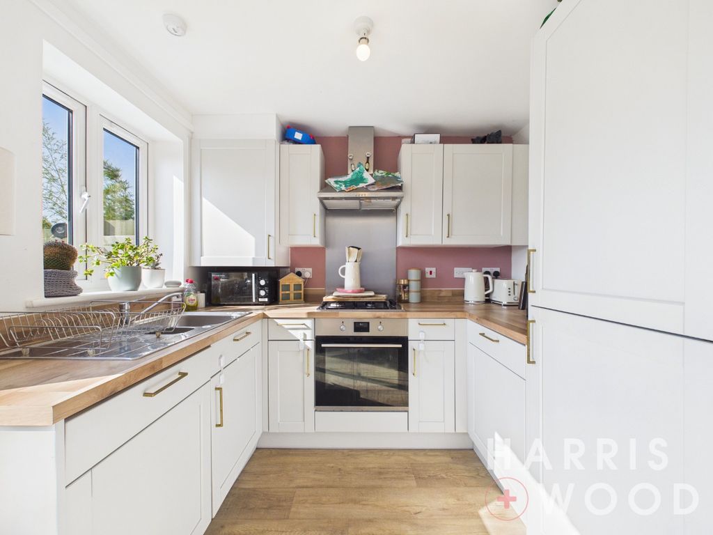 Property photo 2 of 18 5392225