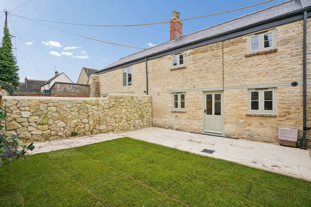 Property photo 1 of 12 Front Elevation