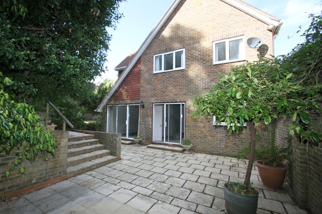 Property photo 3 of 22