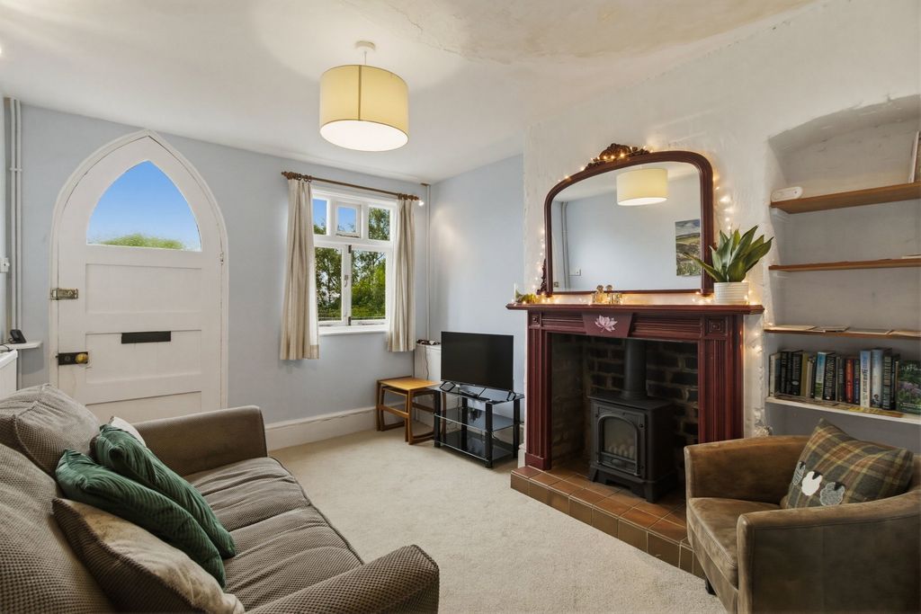 Property photo 2 of 13