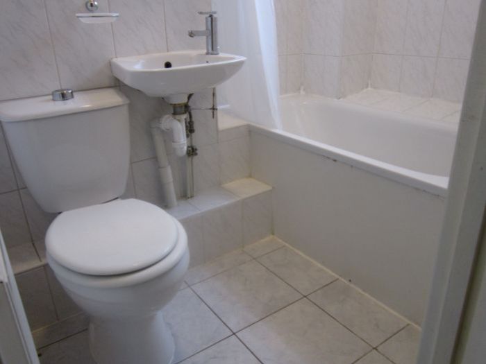 Property photo 3 of 4 001