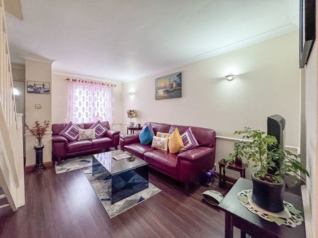 Property photo 3 of 13