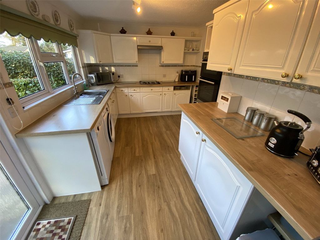 Property photo 2 of 23 Picture No. 09