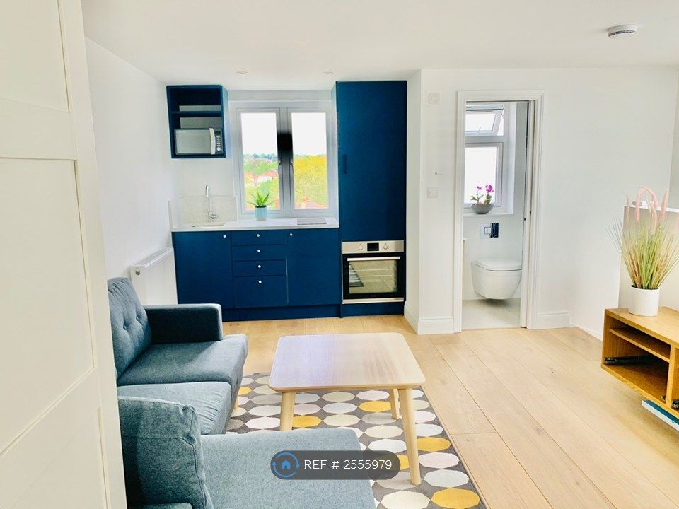 Property photo 3 of 7