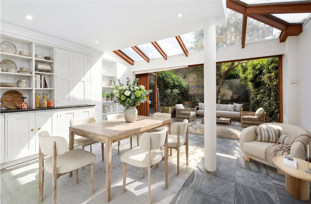 Property photo 2 of 9 Picture No. 44