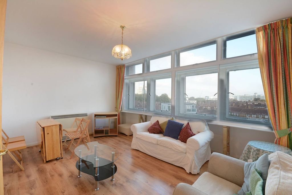 Property photo 1 of 11