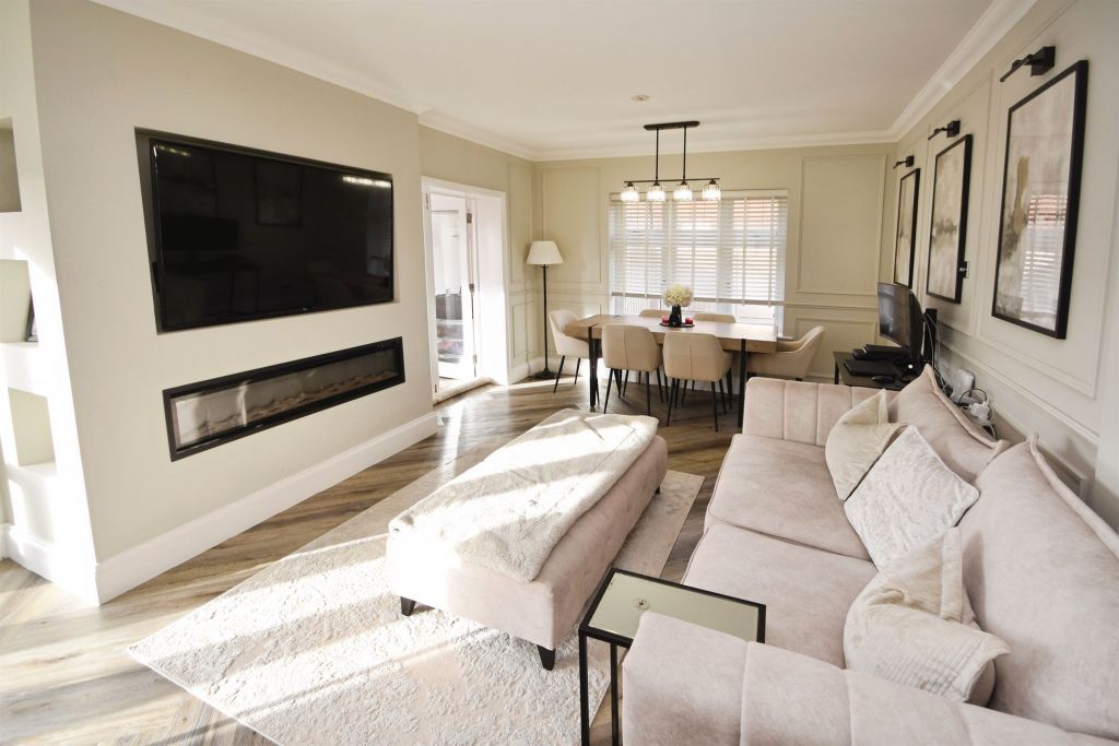 Property photo 2 of 25