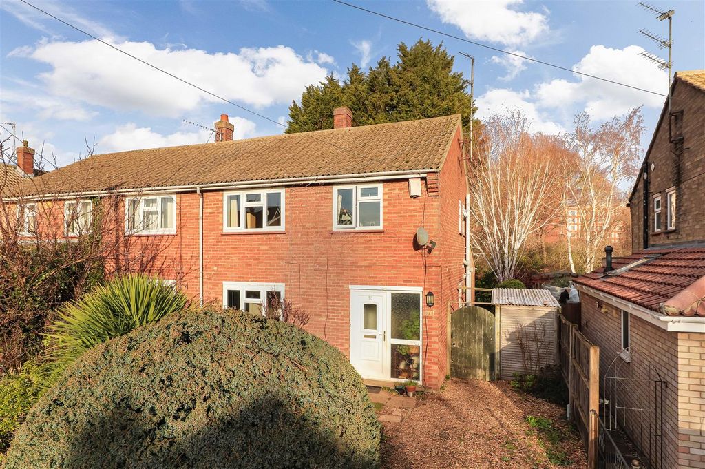 Property photo 1 of 18 Front