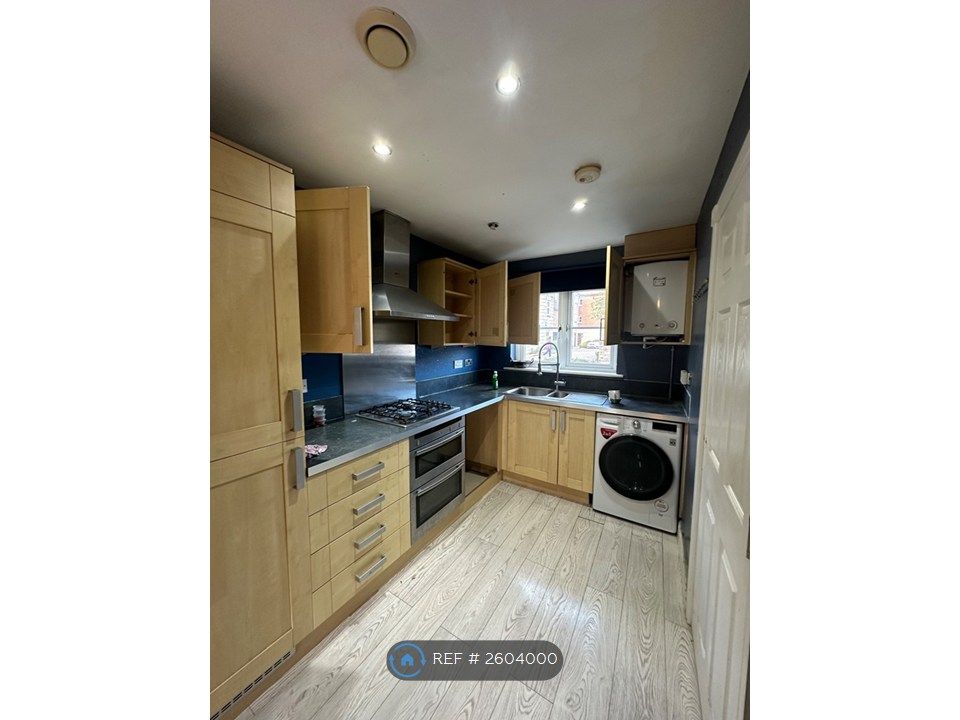 Property photo 2 of 19 Kicthen