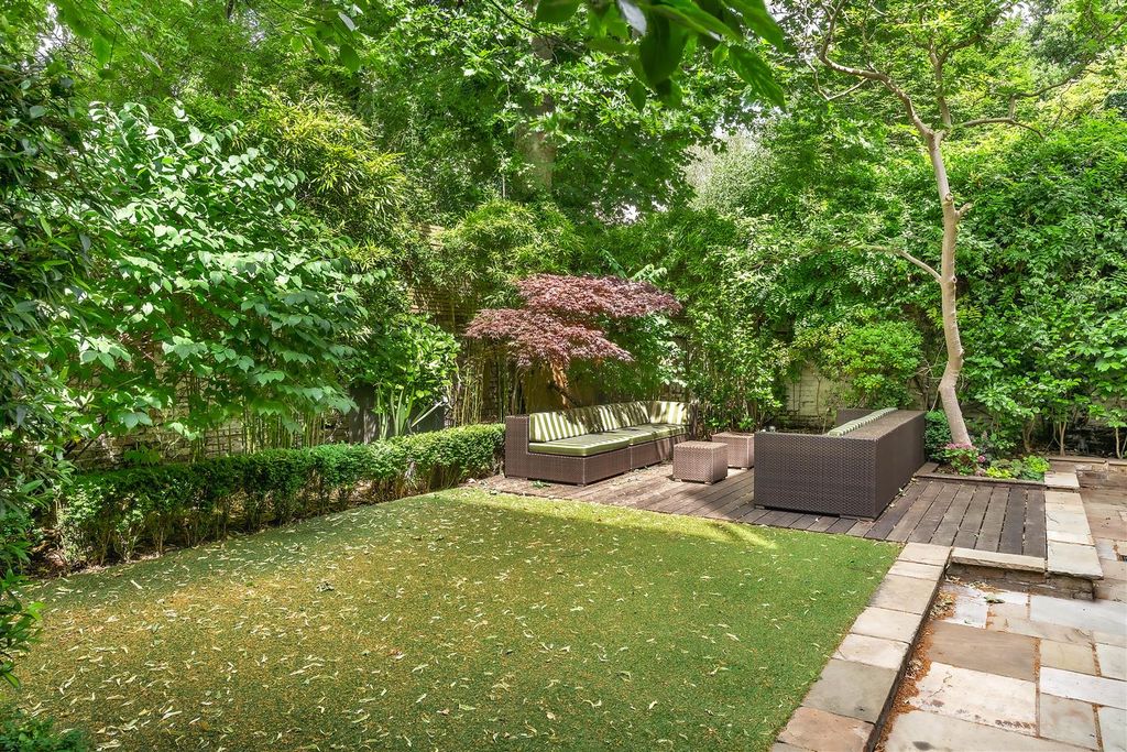 Property photo 2 of 2