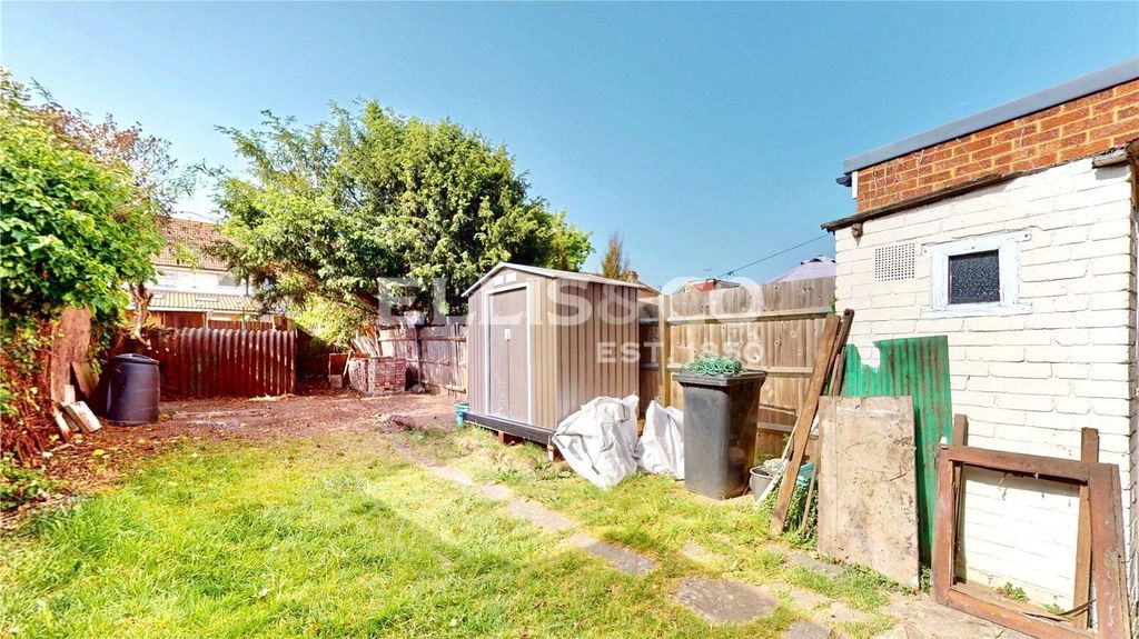 Property photo 3 of 19 Picture No. 08
