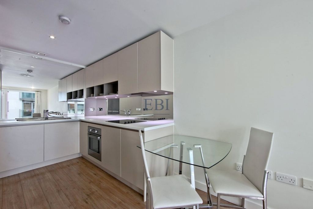 Property photo 3 of 12 Picture No. 04