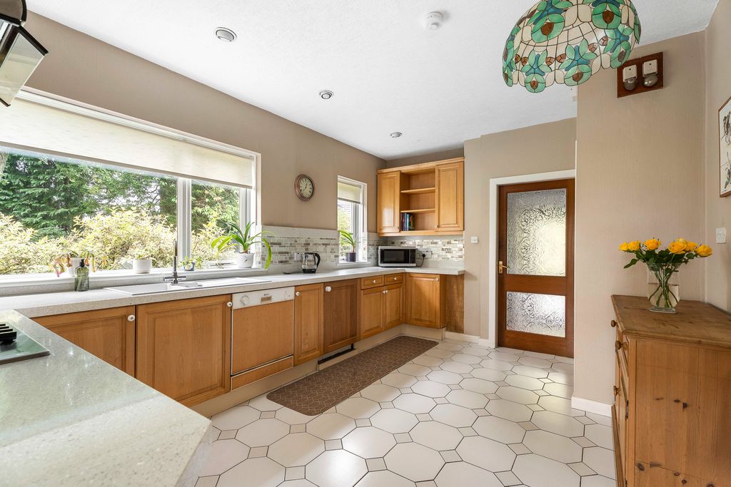 Property photo 3 of 70