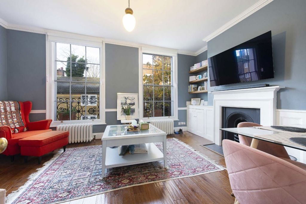 Property photo 2 of 10