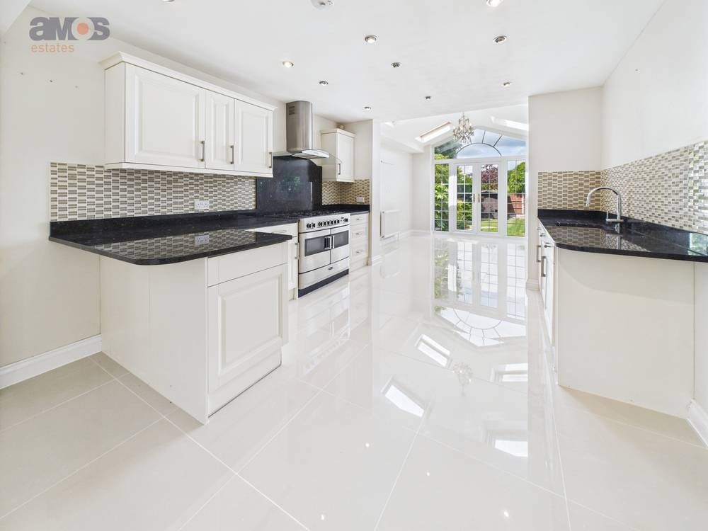 Property photo 2 of 32 4253203