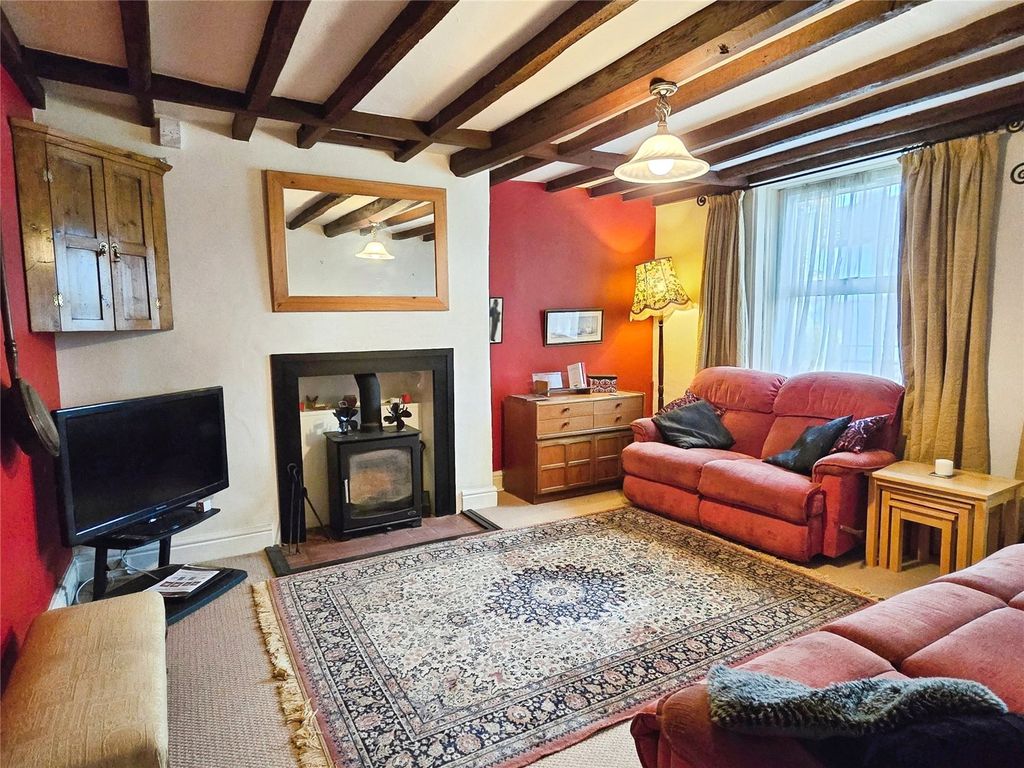 Property photo 2 of 20 Living Room