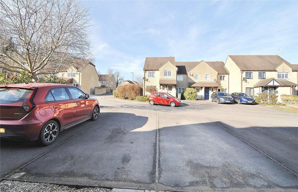 Property photo 3 of 12 Picture No. 17