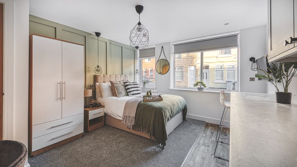 Property photo 1 of 9