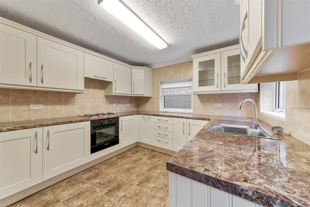 Property photo 3 of 35 Talbot-Street-23.Jpg