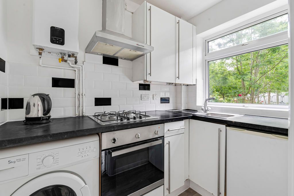 Property photo 3 of 13 Kitchen