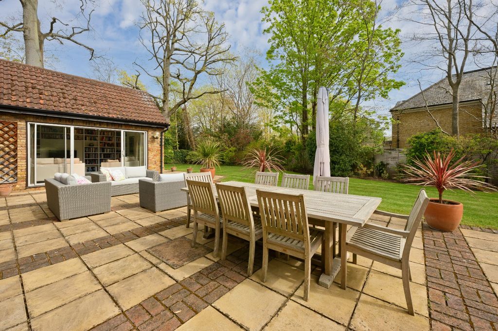 Additional image 19 of 5 bed detached house for saleMartineau Close, Esher, Surrey KT10