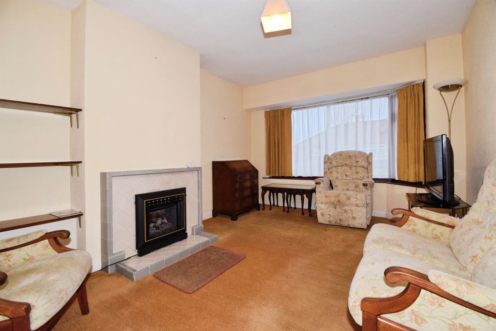 Property photo 2 of 17