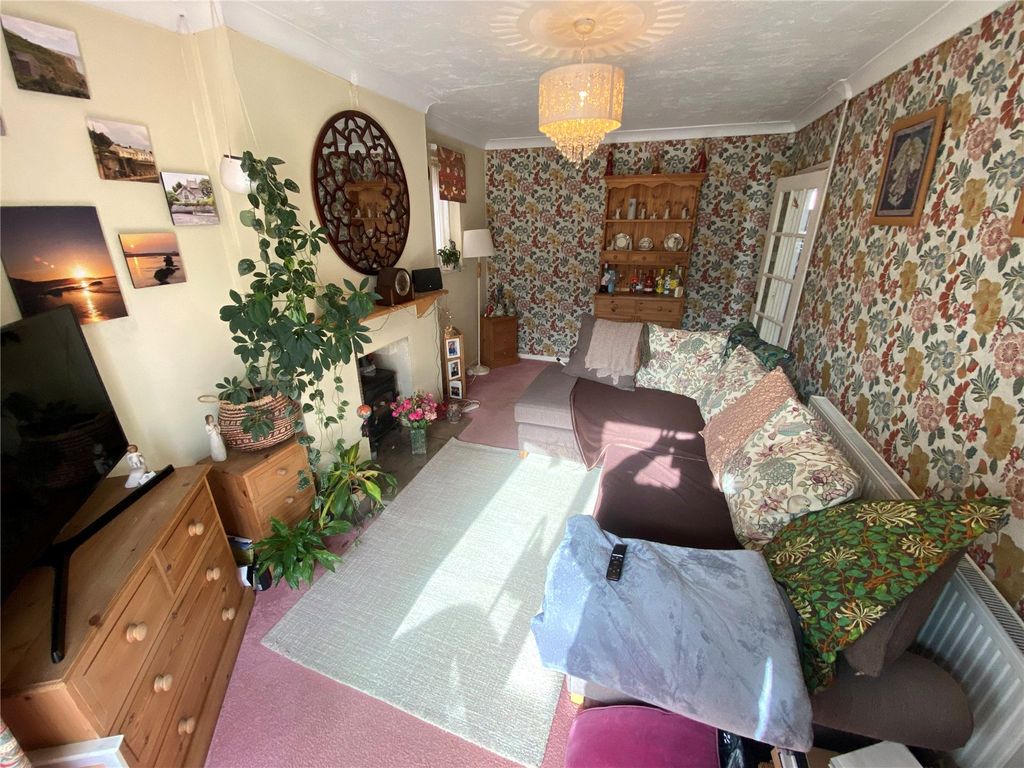 Property photo 2 of 18 Picture No. 14