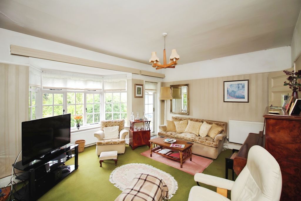 Property photo 3 of 33